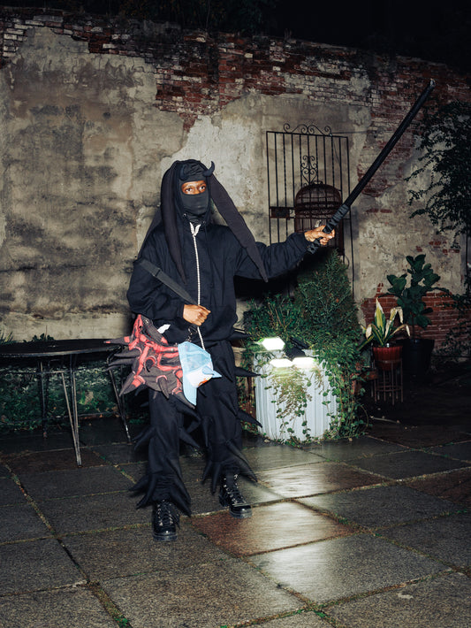 BLACK (WICKIE) HOODIE